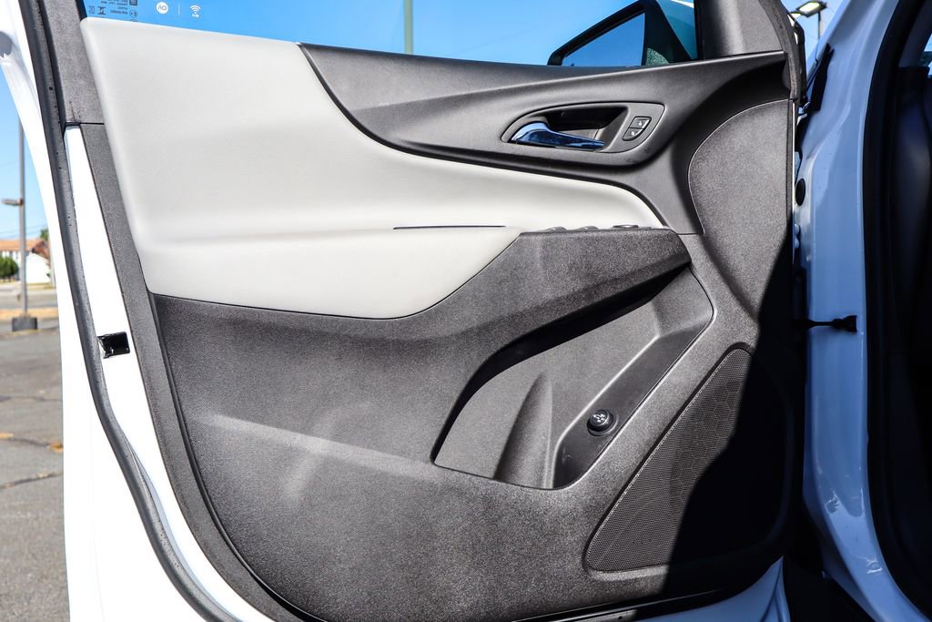 Used 2024 Chevrolet Equinox LT image 34