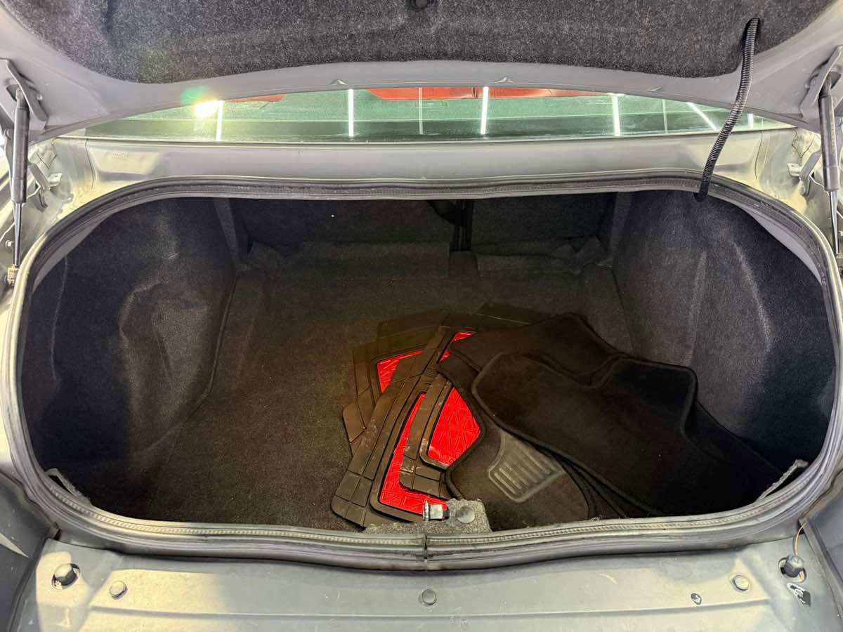 Used 2017 Dodge Challenger GT w/ Driver Convenience Group image 39