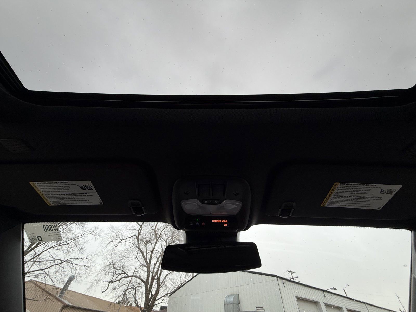 Used 2025 GMC Canyon Denali image 21