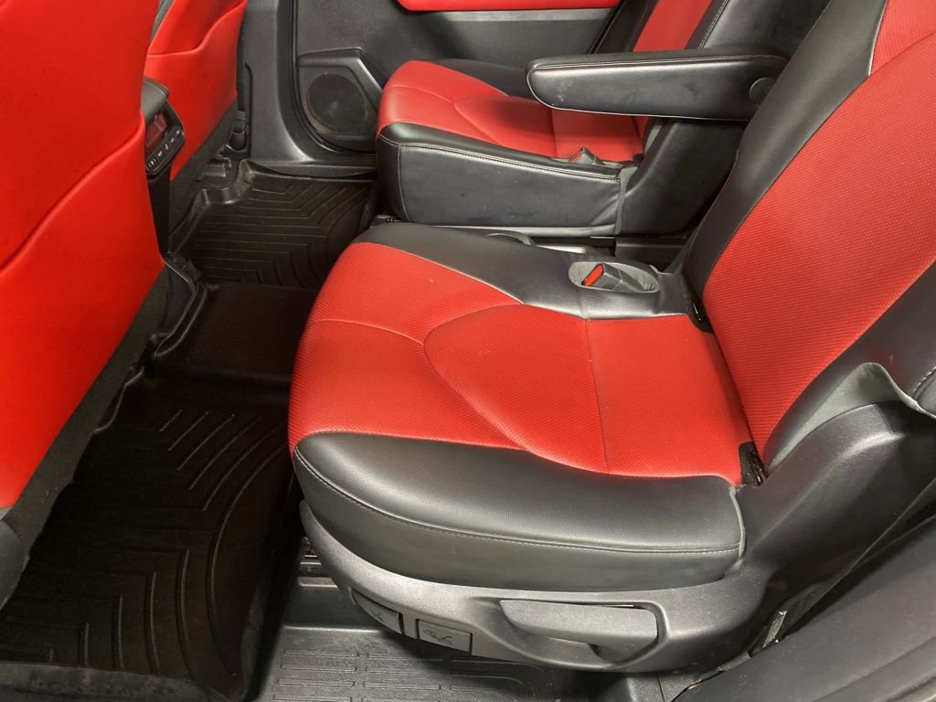 Used 2022 Toyota Highlander XSE image 31