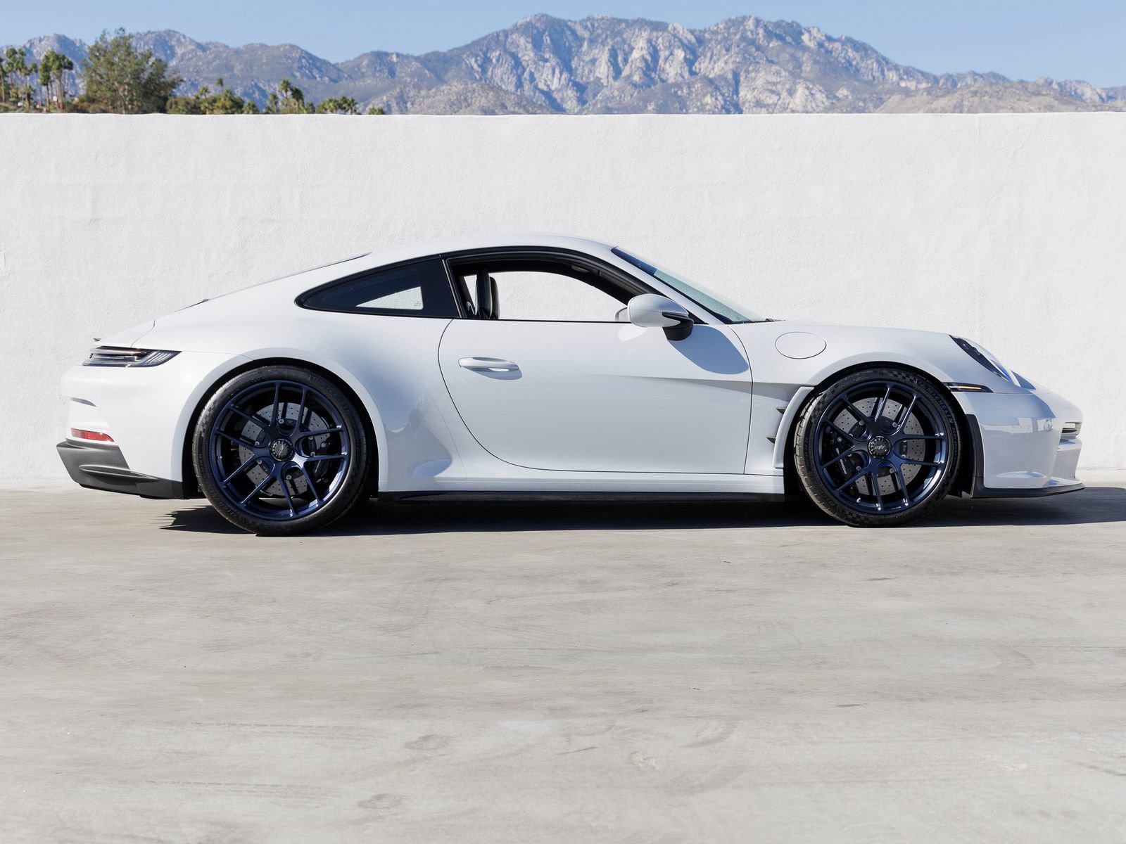 Used 2024 Porsche 911 GT3 RS RWD image 8