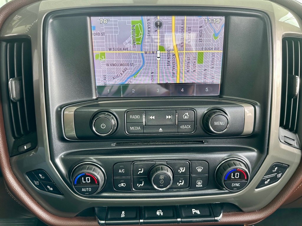 Used 2014 Chevrolet Silverado 1500 High Country AWD/4WD image 16