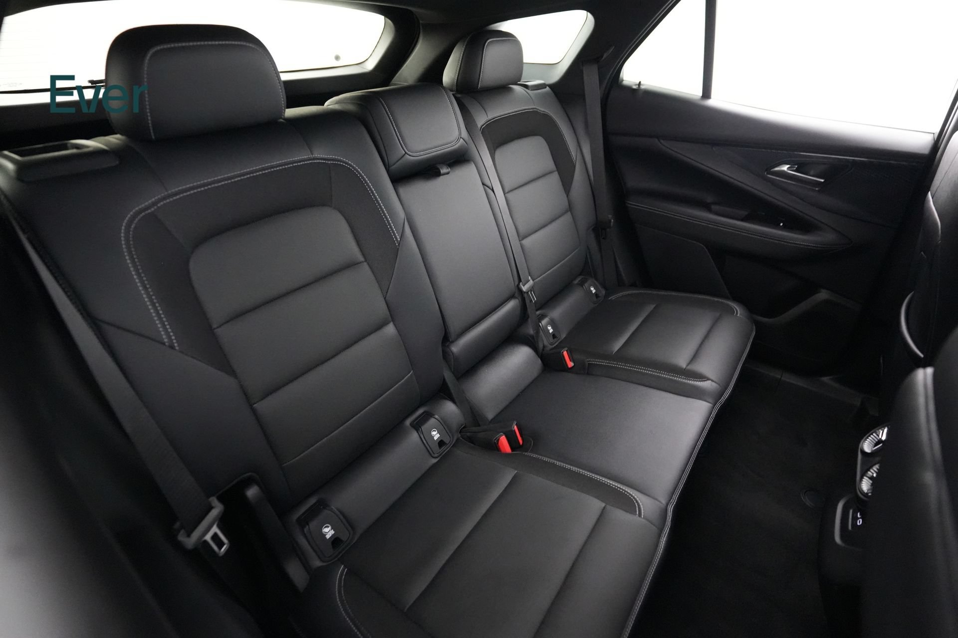 Used 2024 Chevrolet Blazer EV LT AWD/4WD image 5