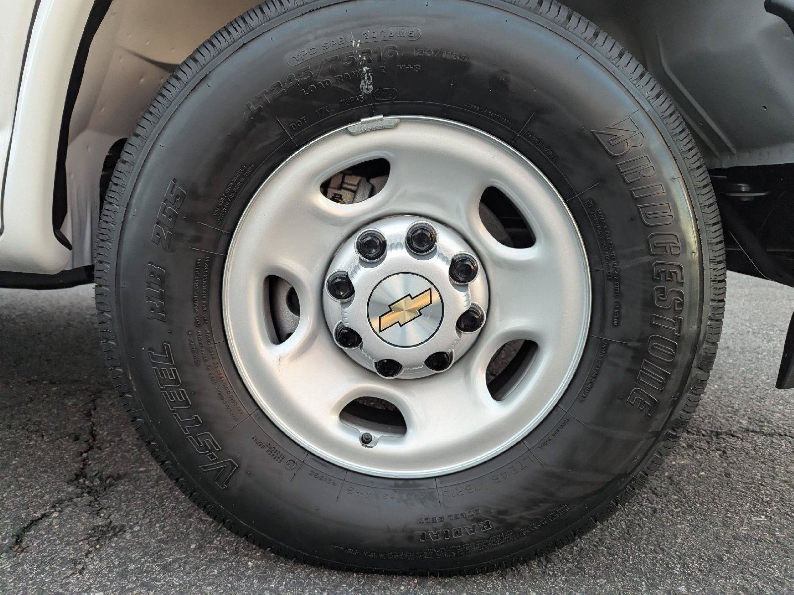 New 2025 Chevrolet Express 3500 w/ Driver Convenience Package RWD image 34
