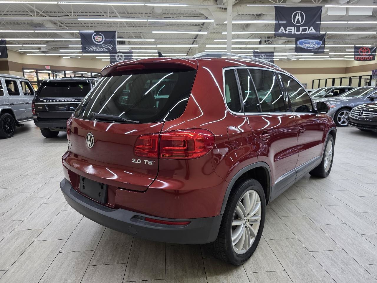Used 2014 Volkswagen Tiguan SEL FWD image 6
