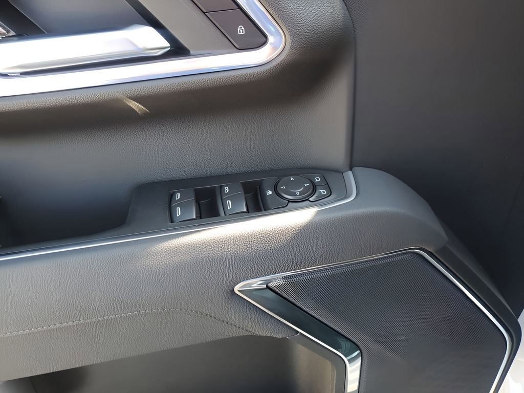 Used 2026 GMC Sierra 1500 Elevation image 24