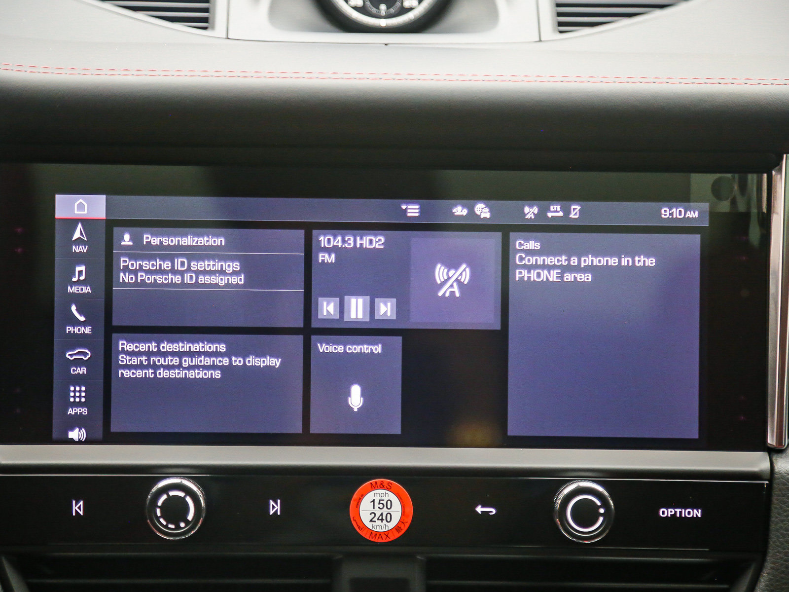 Certified 2026 Porsche Macan Turbo AWD/4WD image 18