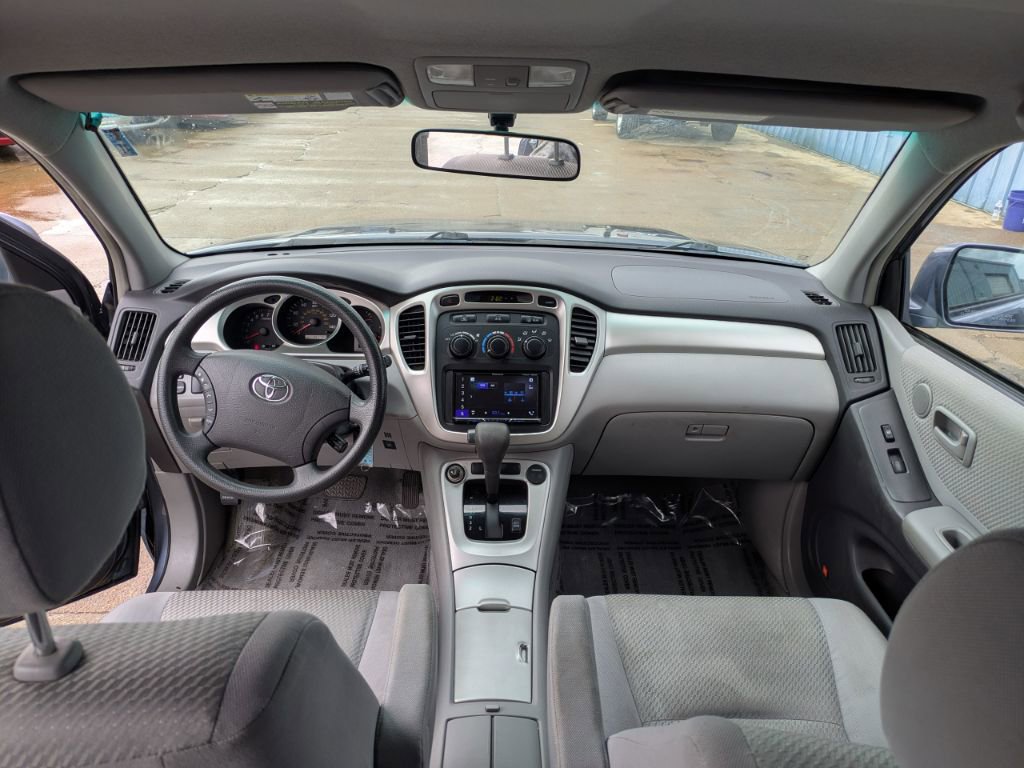 Used 2004 Toyota Highlander 2WD V6 image 11