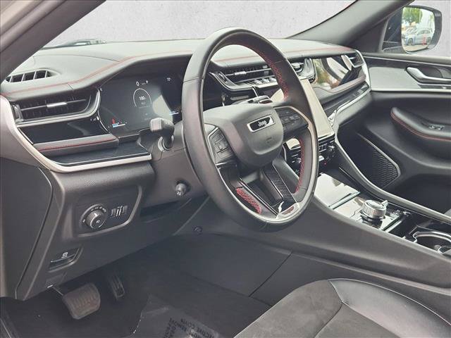 Used 2022 Jeep Grand Cherokee Trailhawk w/ Luxury Tech Group III AWD/4WD image 10
