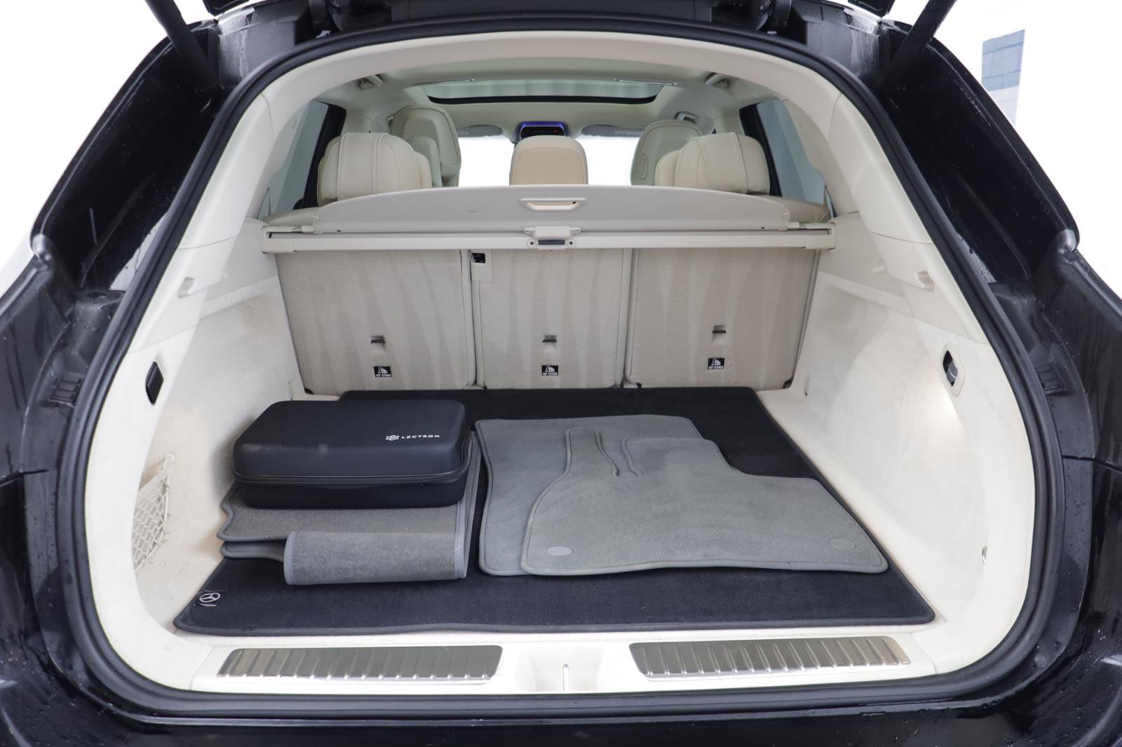 Used 2023 Mercedes-Benz EQS 580 4MATIC SUV image 19