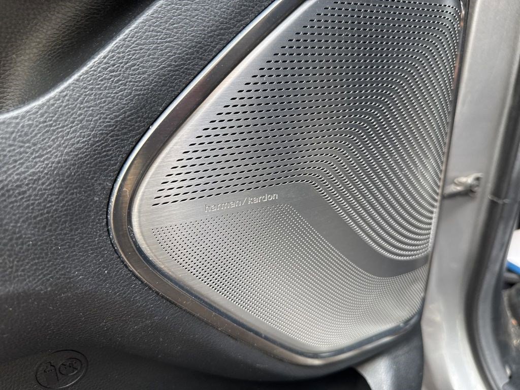 Used 2019 RAM 1500 Limited AWD/4WD image 16