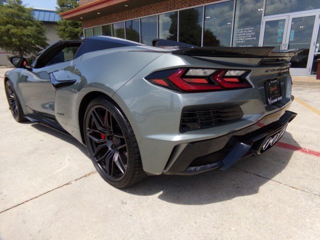 Used 2023 Chevrolet Corvette Z06 RWD image 7
