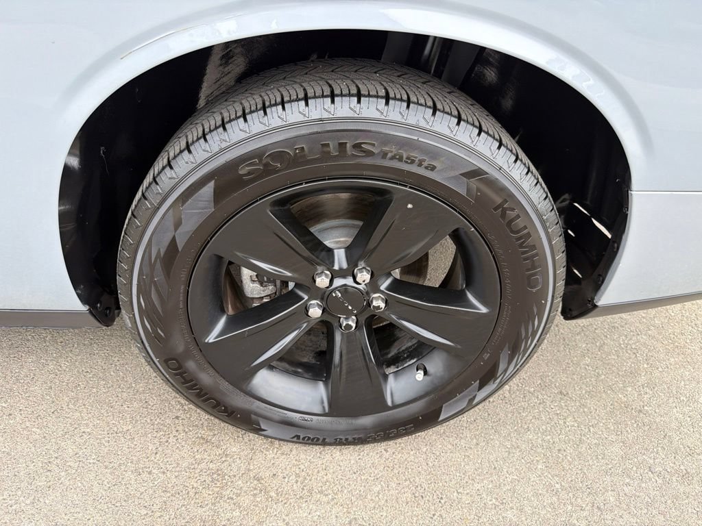 Used 2021 Dodge Challenger SXT RWD image 13