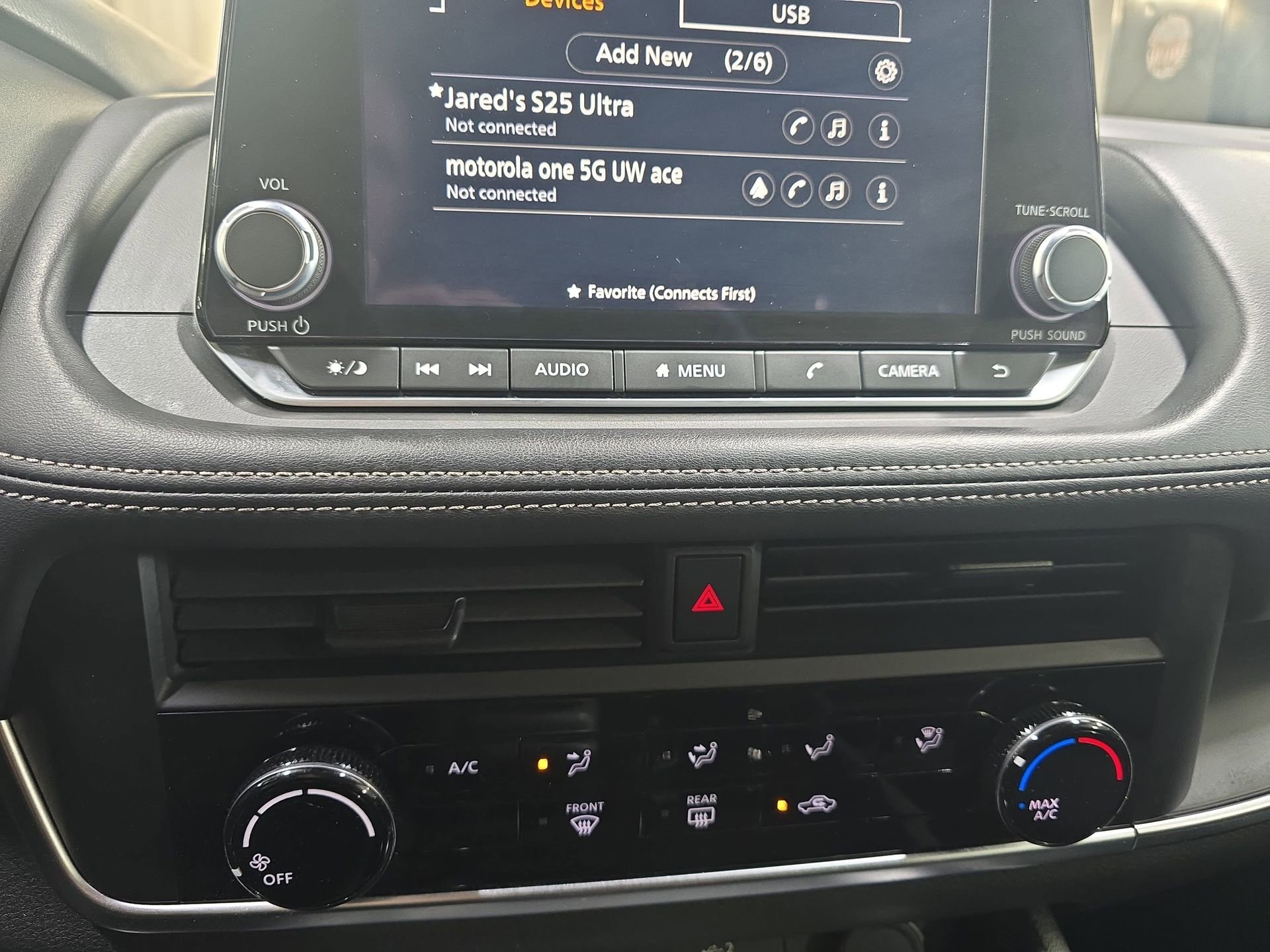 Used 2024 Nissan Rogue S FWD image 23