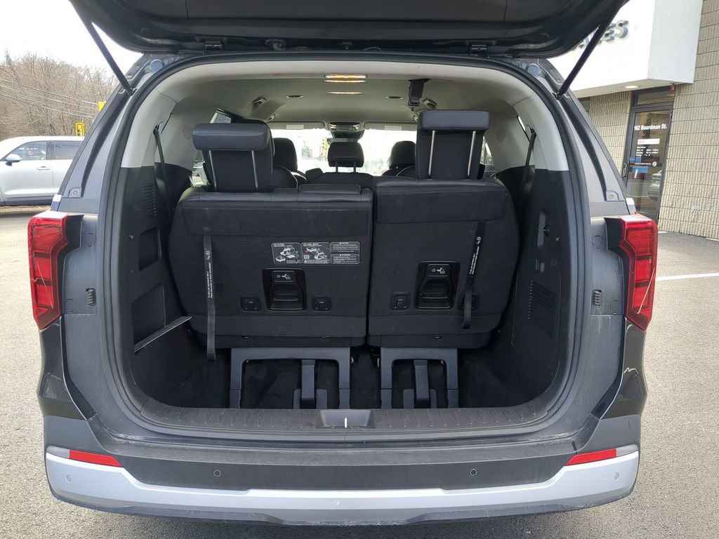 Used 2025 Kia Carnival image 28