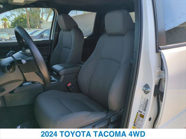 Used 2024 Toyota Tacoma SR5 AWD/4WD image 20