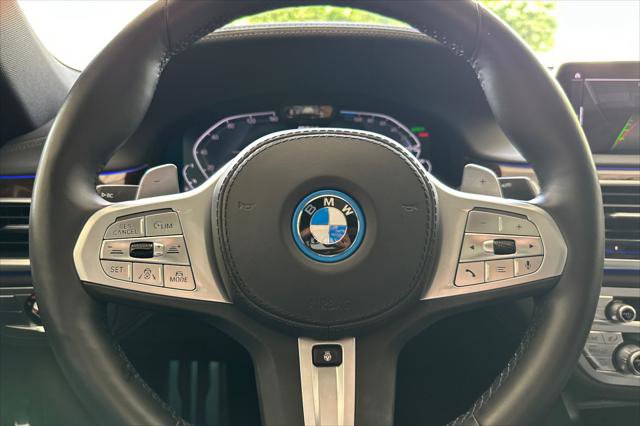 Used 2022 BMW 745e xDrive w/ M Sport Package image 22