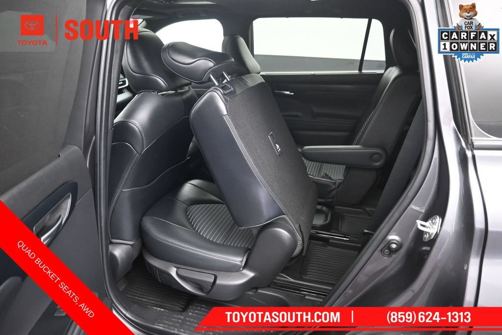 Used 2023 Toyota Highlander XSE AWD/4WD image 30