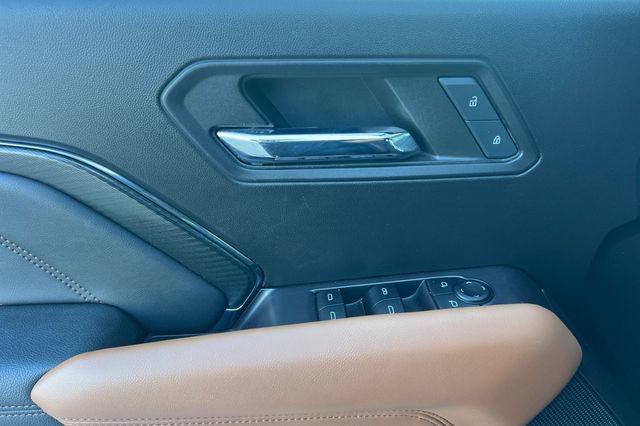 Used 2023 GMC Canyon AT4 image 11