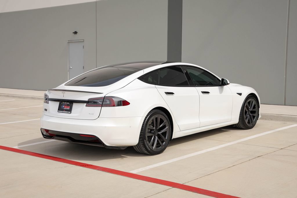 Used 2022 Tesla Model S Plaid image 7