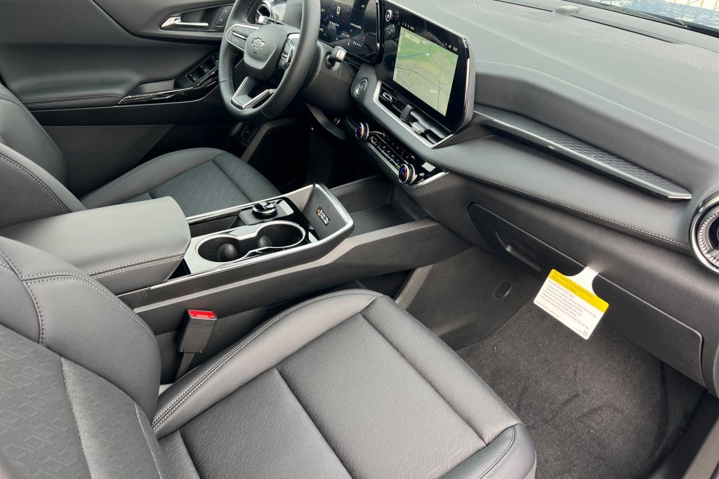 New 2026 Chevrolet Equinox LT image 13