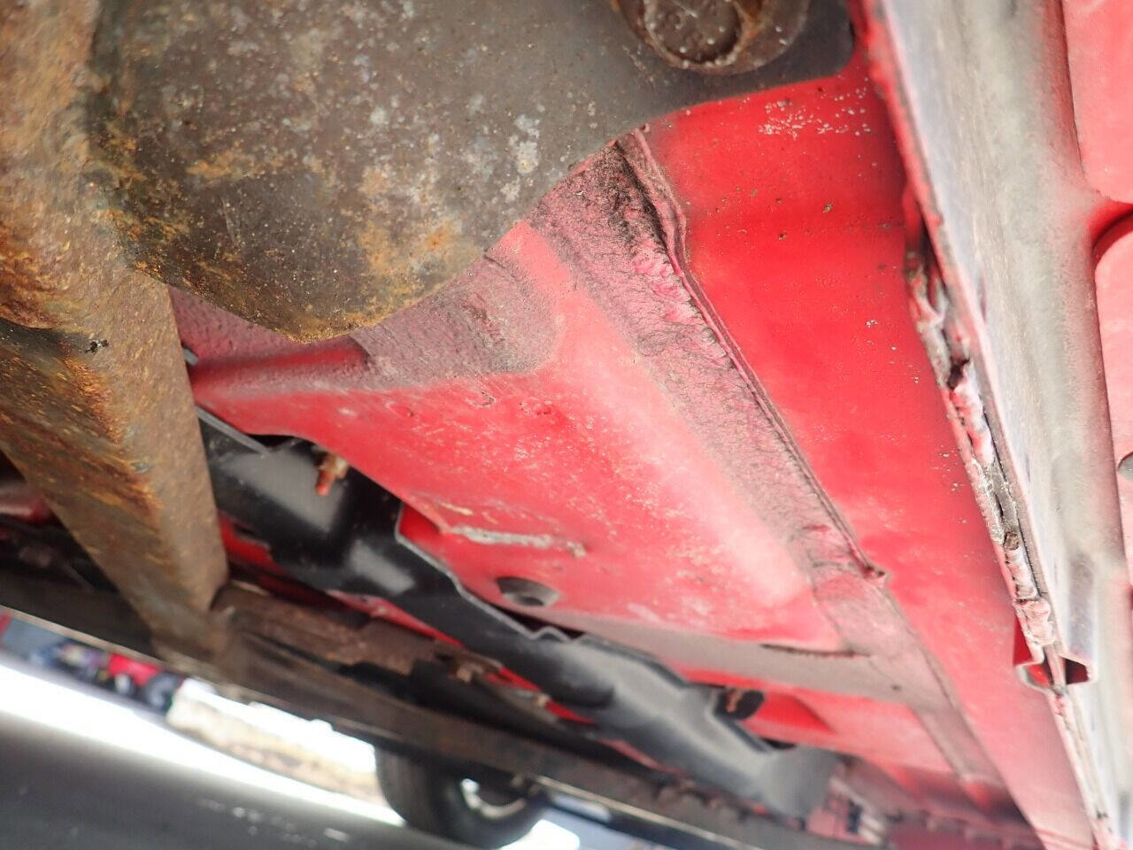 Used 2003 Ford Thunderbird image 29