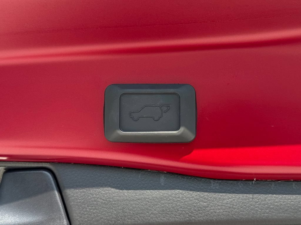 Used 2025 Toyota RAV4 XLE Premium w/ Weather Package AWD/4WD image 19