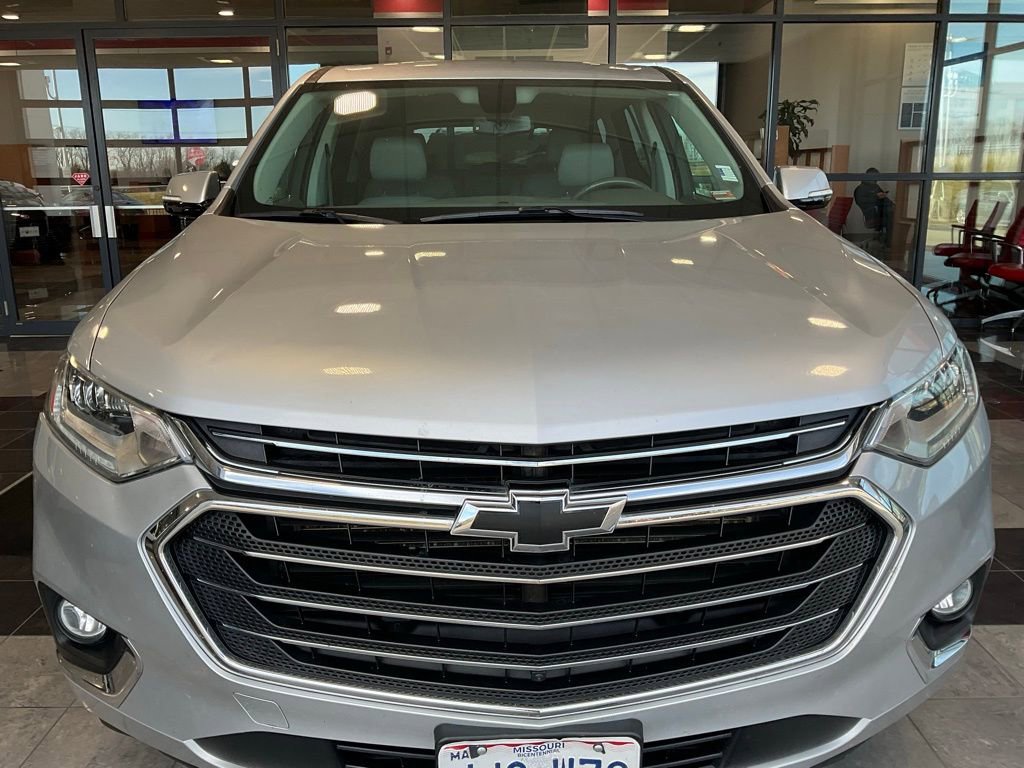 Used 2019 Chevrolet Traverse Premier image 2