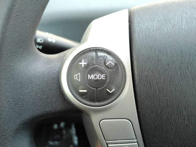 Used 2012 Toyota Prius V Two FWD image 32