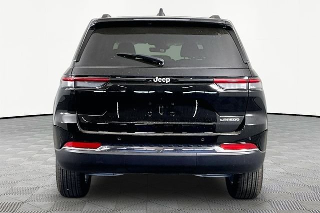 New 2026 Jeep Grand Cherokee Laredo RWD image 5