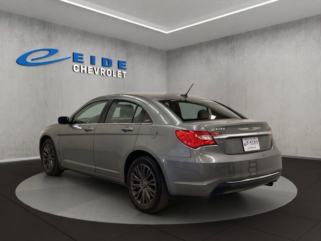 Used 2012 Chrysler 200 LX image 3