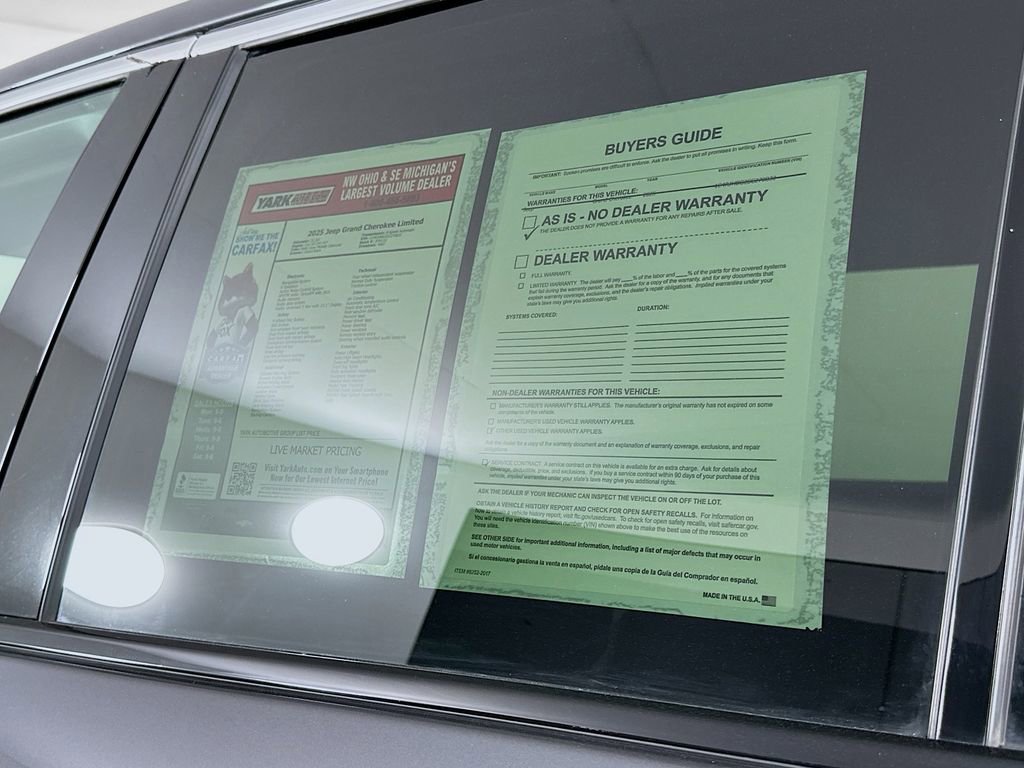 Certified 2025 Jeep Grand Cherokee Limited w/ MOPAR Finishing Package image 16