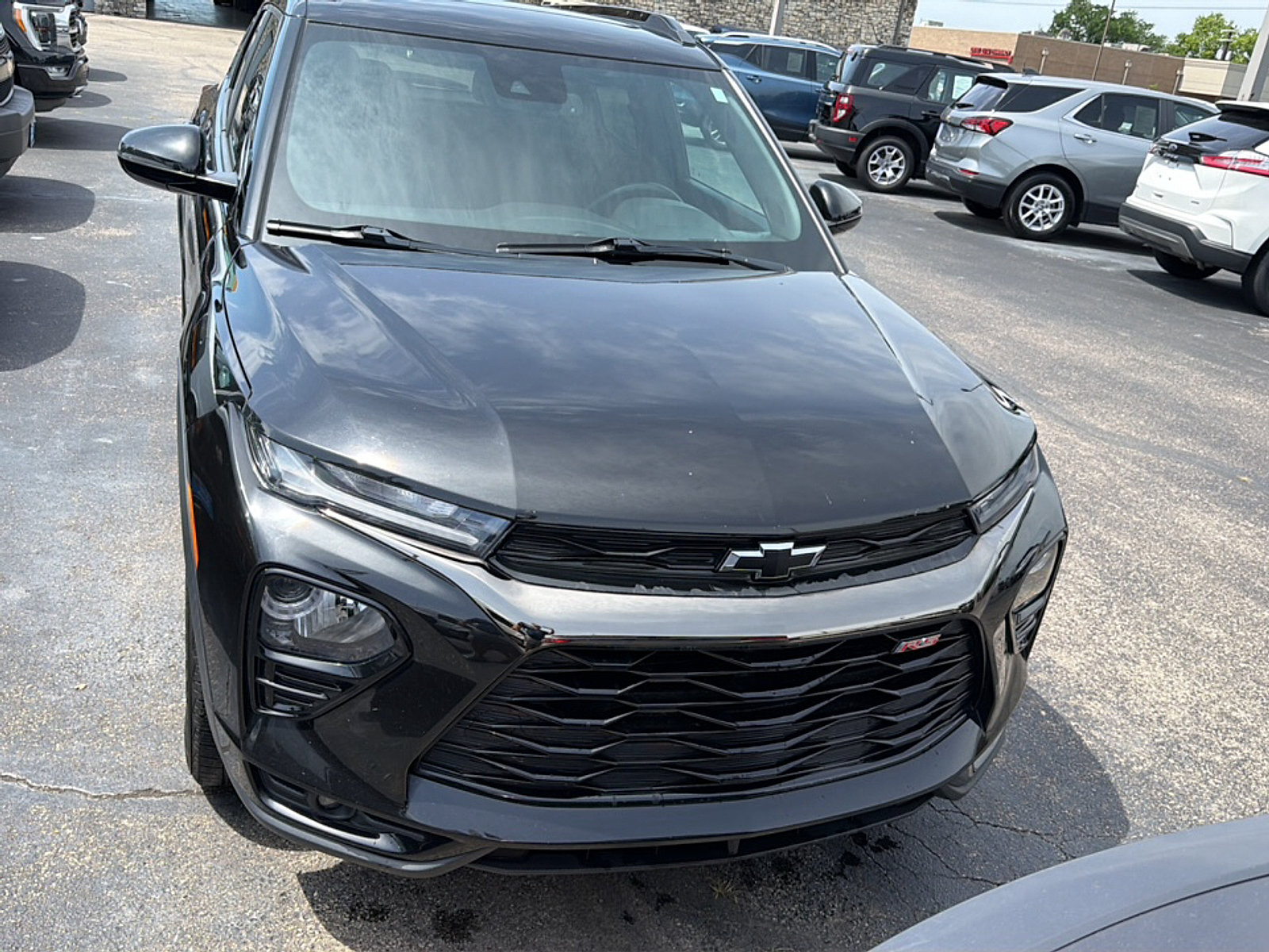 Used 2021 Chevrolet TrailBlazer RS w/ Sun and Liftgate Package FWD image 2