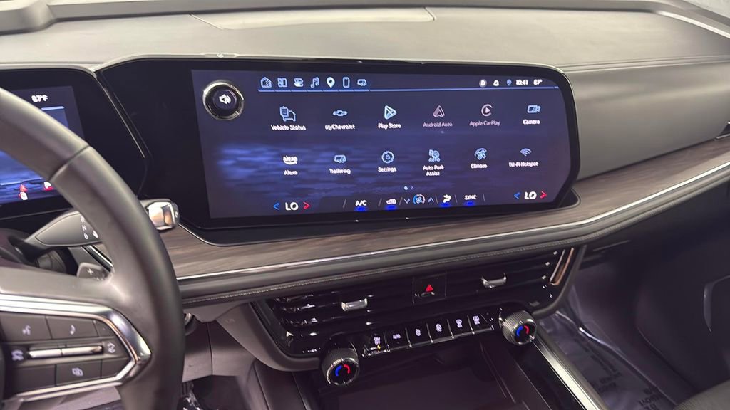 Used 2025 Chevrolet Suburban LS image 22