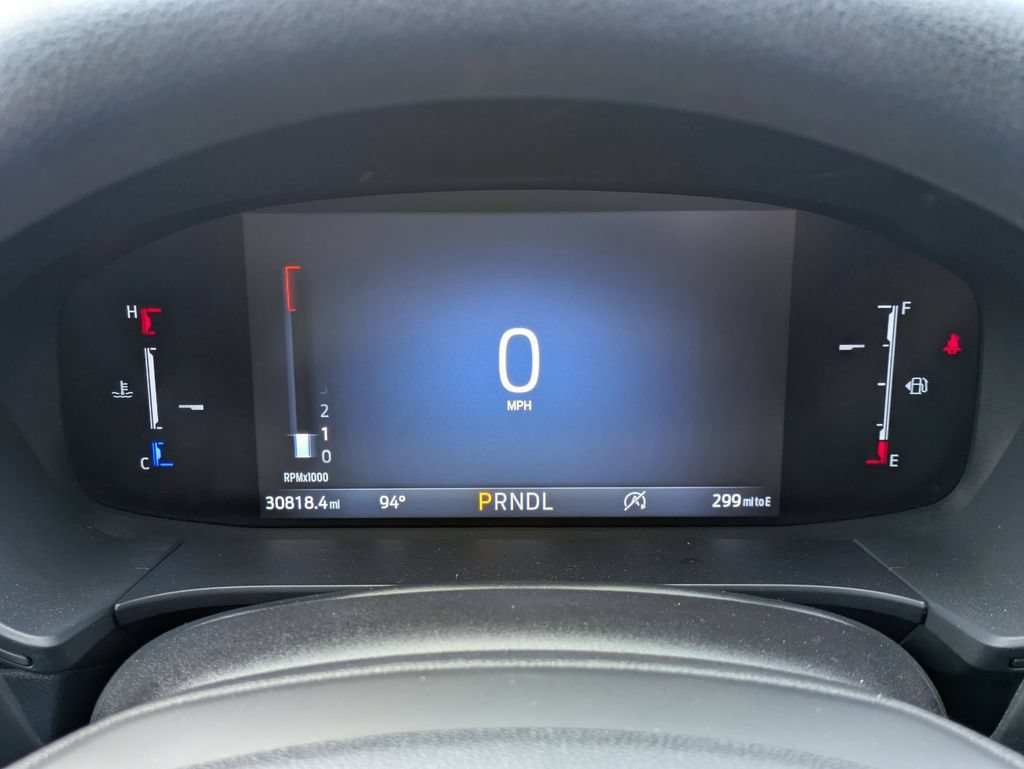 Used 2025 Ford Escape Active AWD/4WD image 16