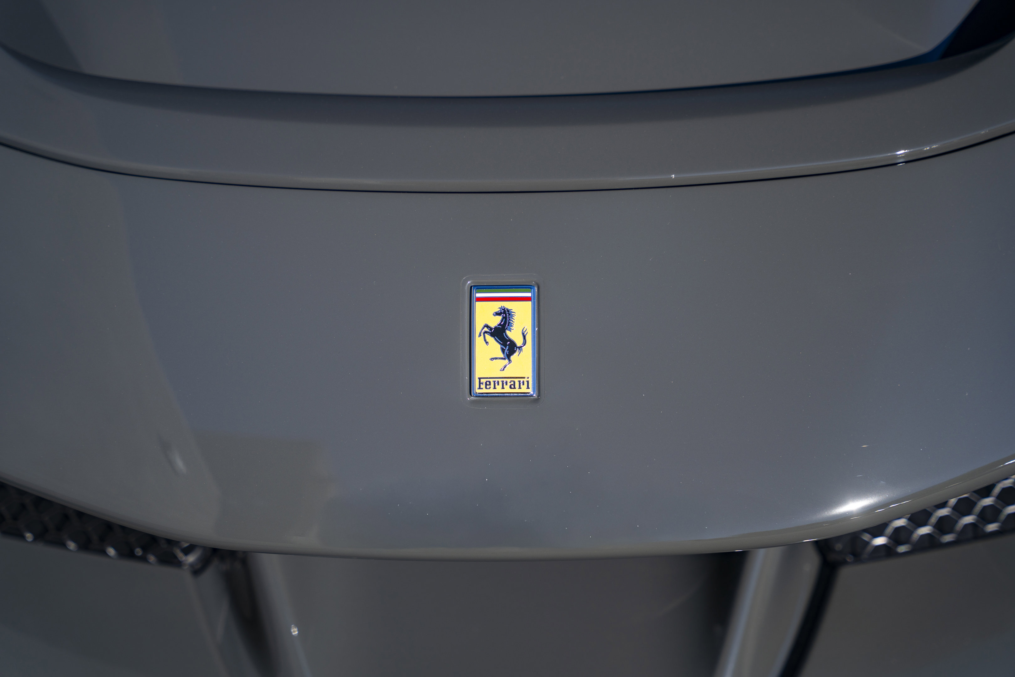 Used 2025 Ferrari SF90 Spider image 21