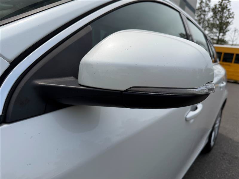 Used 2015 Volvo V60 T5 Premier FWD image 33