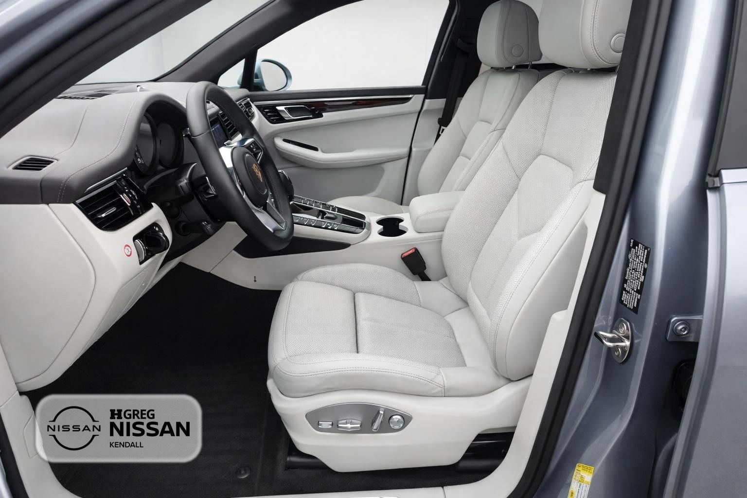 Used 2020 Porsche Macan S AWD/4WD image 5