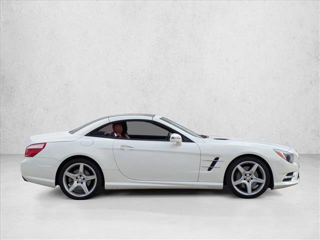 Used 2016 Mercedes-Benz SL 550 image 4