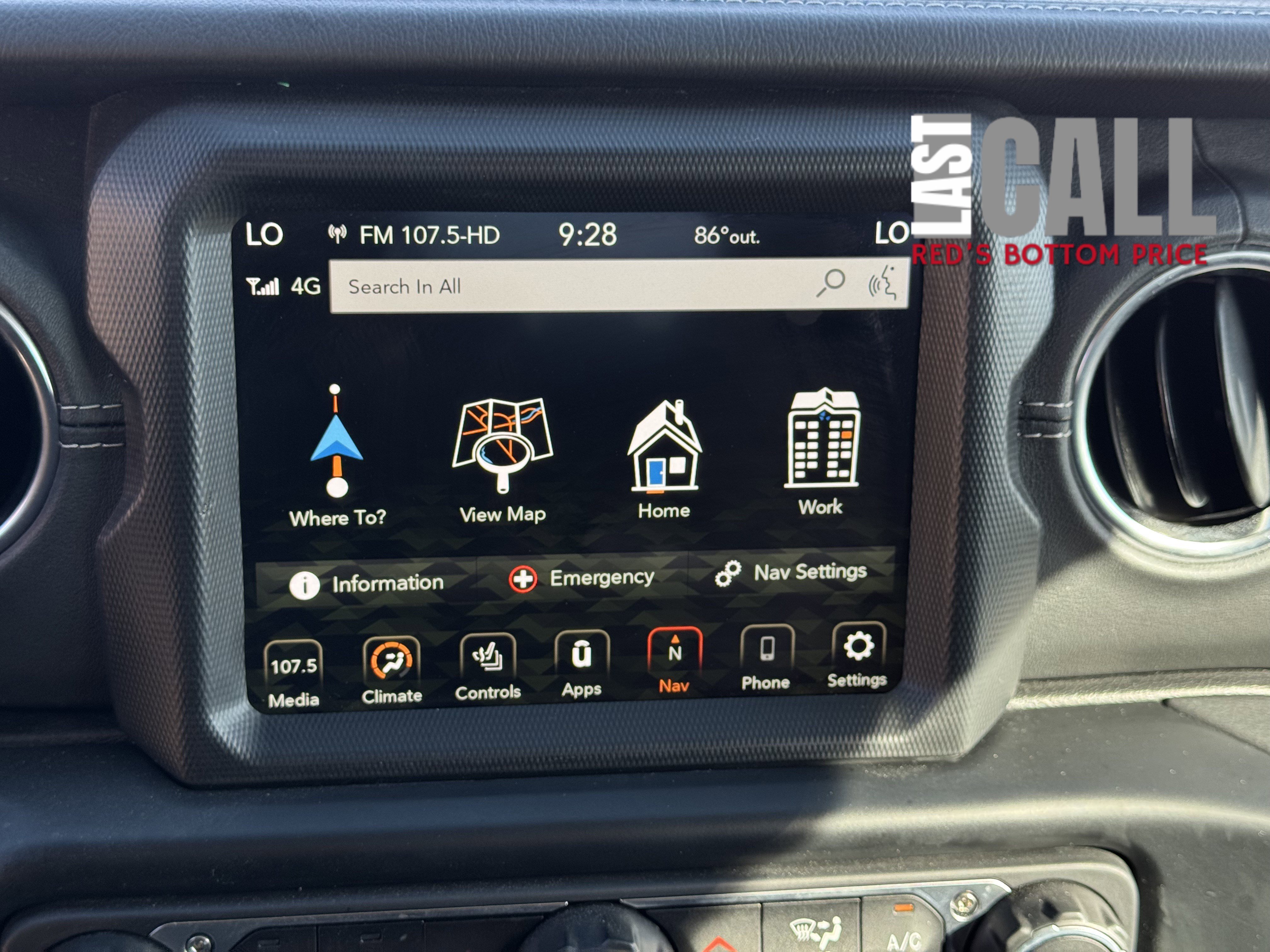 Used 2022 Jeep Wrangler Unlimited Sahara w/ Cold Weather Group image 20