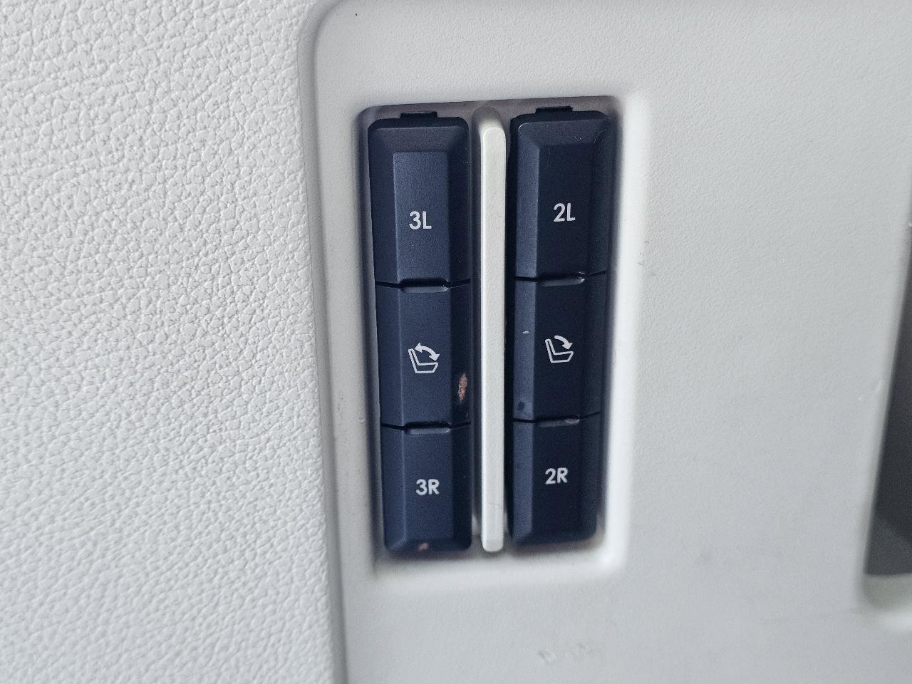 Used 2018 Lincoln Navigator L Black Label w/ Cargo Package image 15