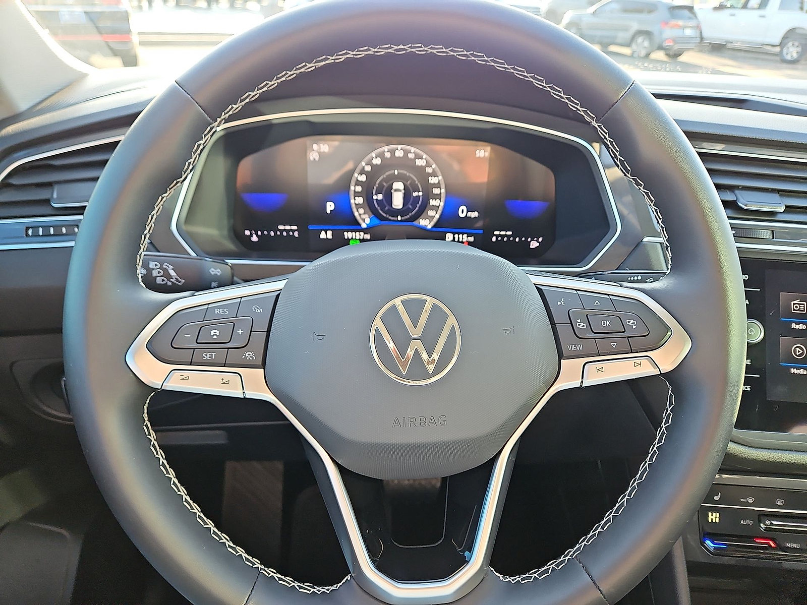 Certified 2023 Volkswagen Tiguan SE w/ Panoramic Sunroof Package FWD image 21