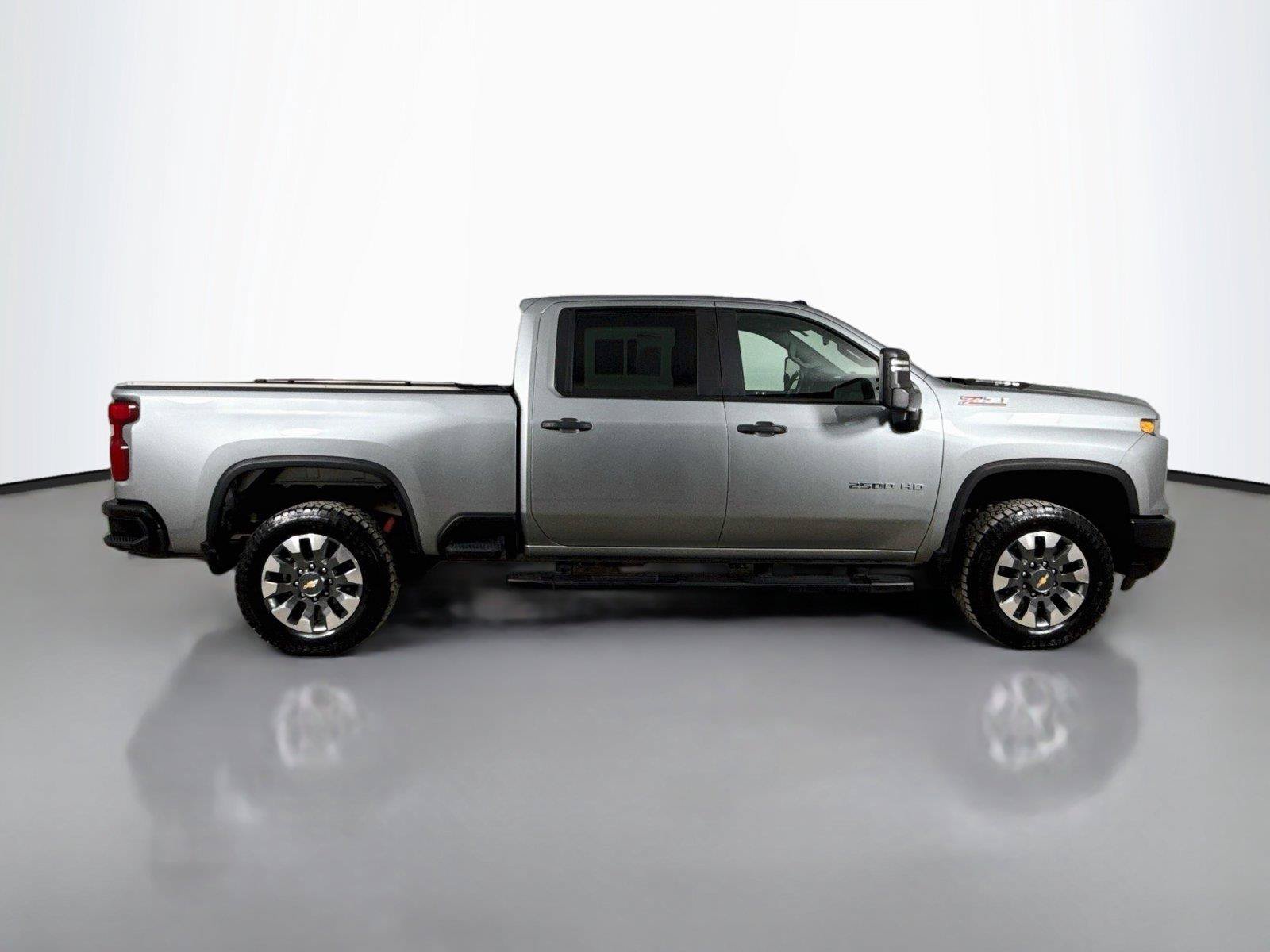 Used 2024 Chevrolet Silverado 2500 Custom w/ Custom Value Package AWD/4WD image 13
