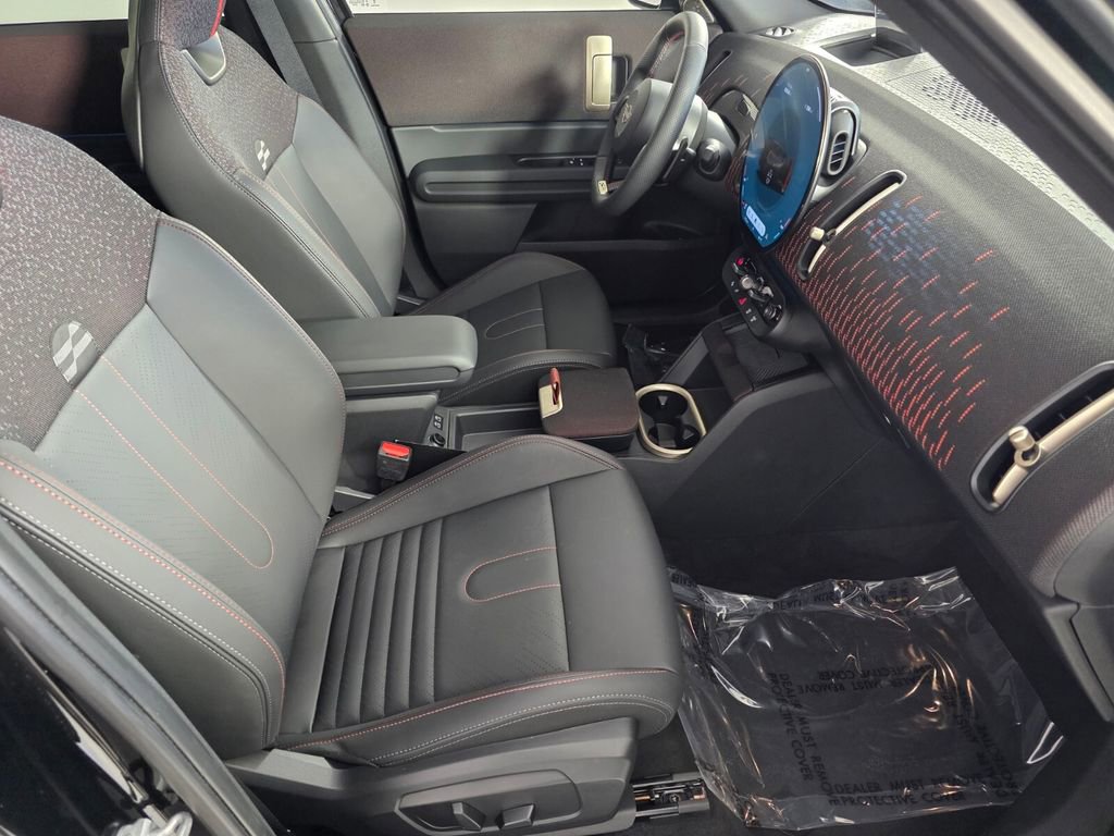 Used 2025 MINI Cooper Countryman John Cooper Works w/ Comfort Package Max image 30