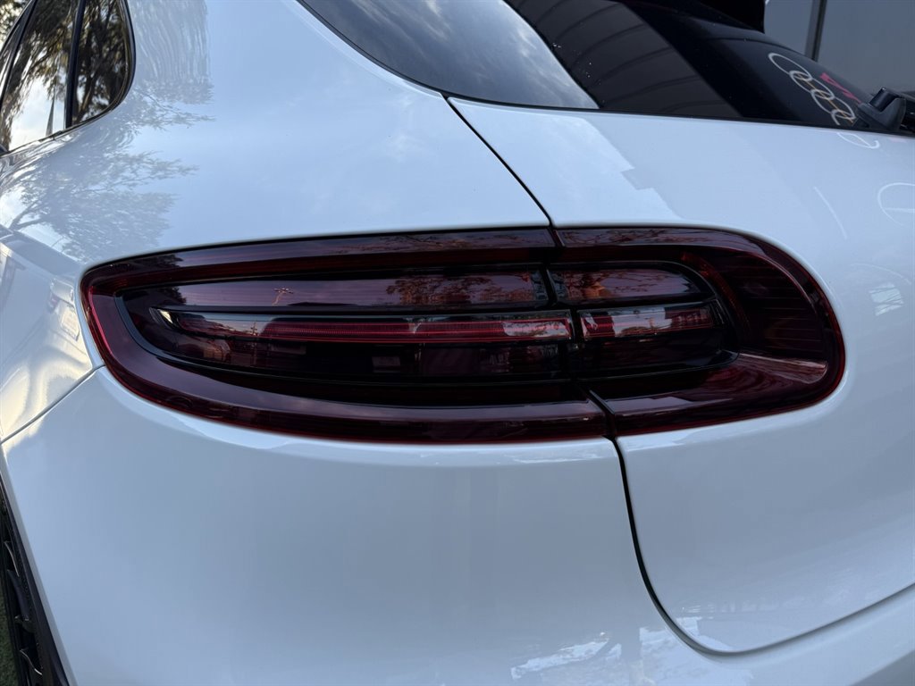 Used 2018 Porsche Macan GTS image 11