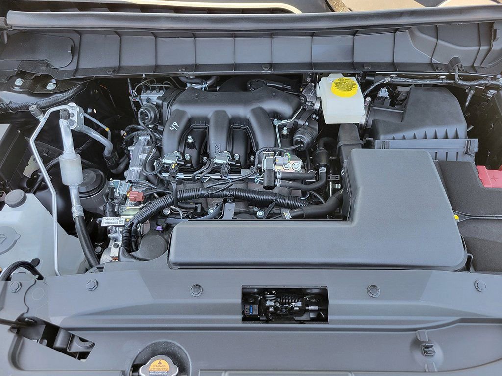 New 2025 Nissan Pathfinder SV image 9