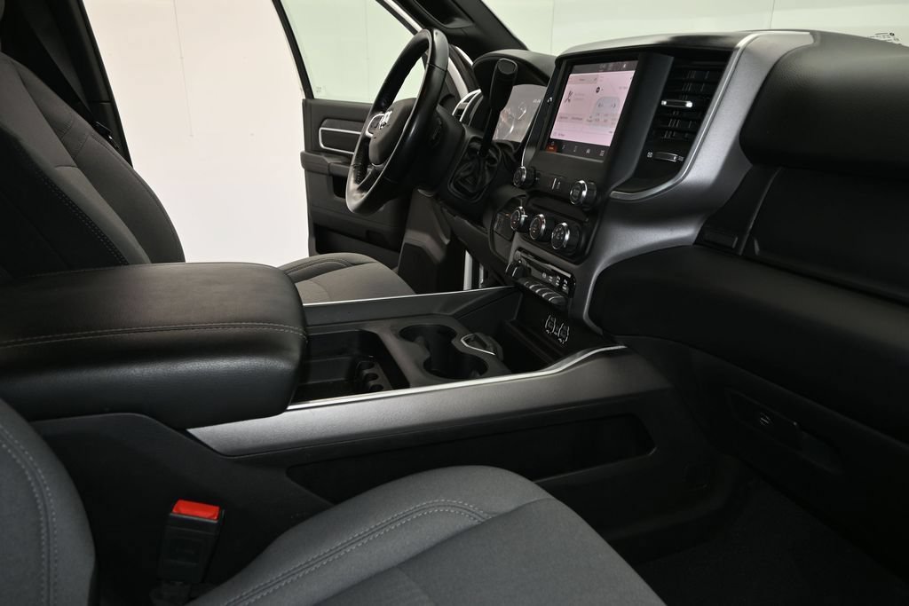 Used 2024 RAM 2500 Big Horn w/ Off Road Package AWD/4WD image 13