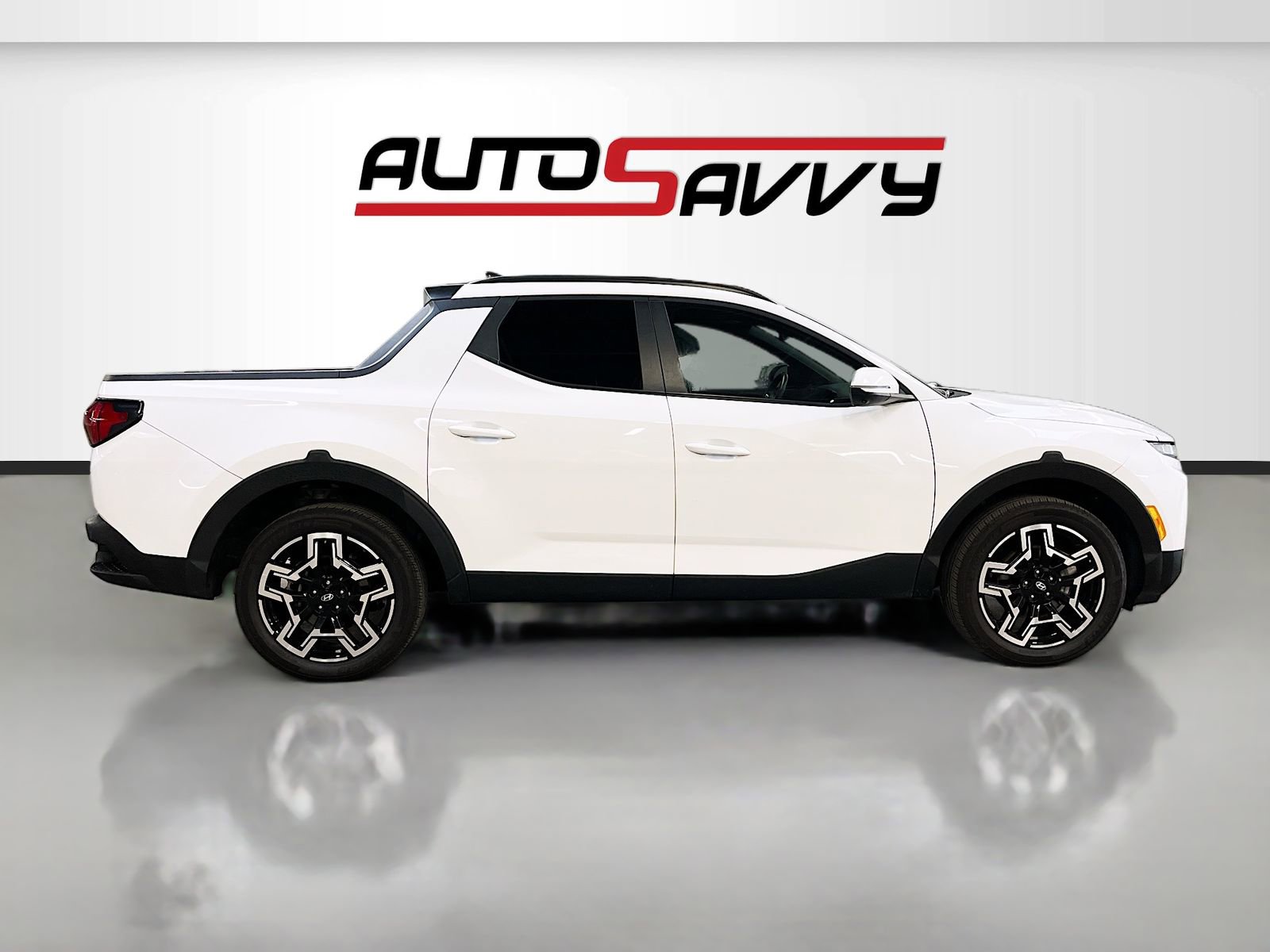 Used 2025 Hyundai Santa Cruz Limited AWD/4WD image 8
