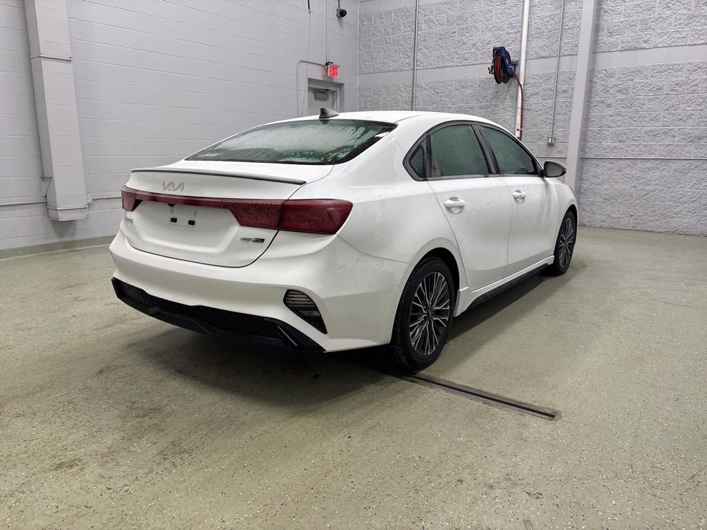 Used 2024 Kia Forte GT-Line w/ GT-Line Premium Package image 3