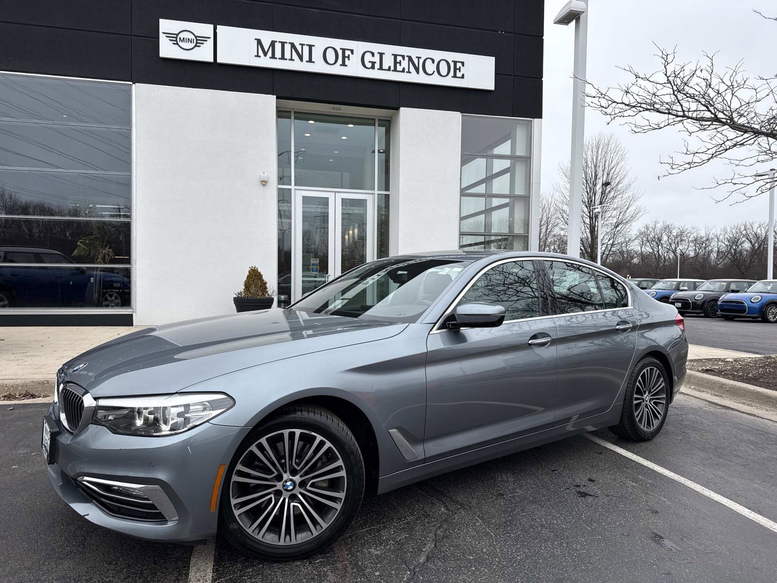 Used 2018 BMW 530i xDrive AWD/4WD image 1